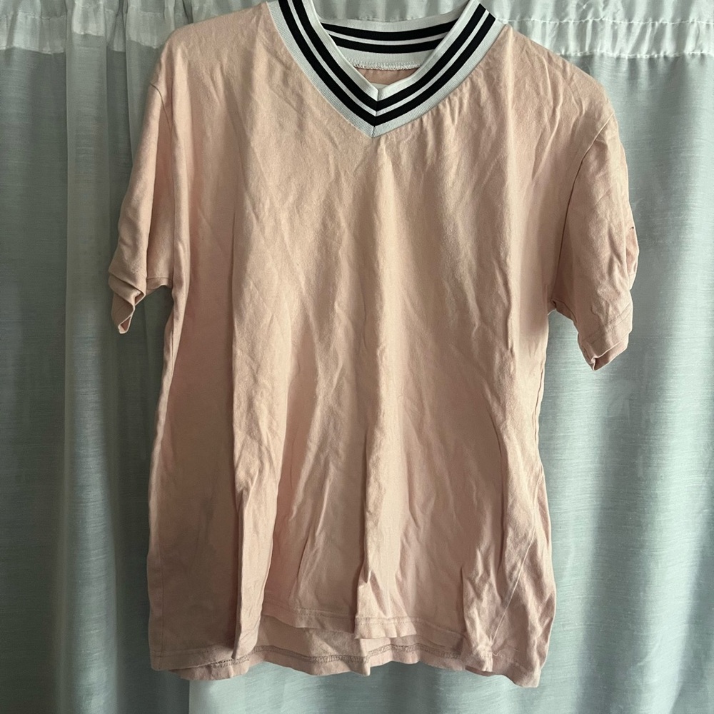 YESSTYLE KOREAN Pink V-Neck T-Shirt with Striped Collar